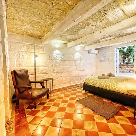 House Of Pomegranates By Holi בית הארחה 4*