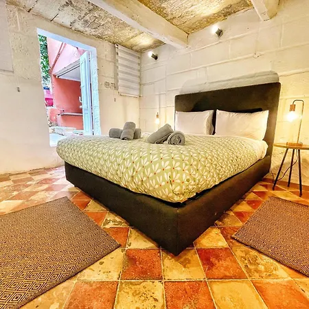 بيت ضيافة House Of Pomegranates By Holi