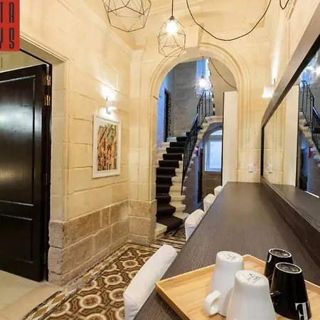 House Of Pomegranates By Holi Affittacamere 4*