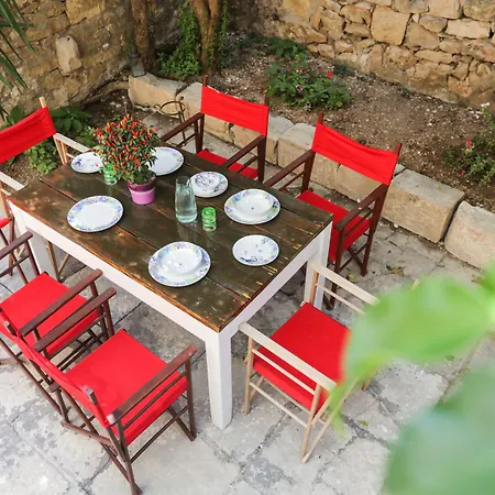 House Of Pomegranates By Holi