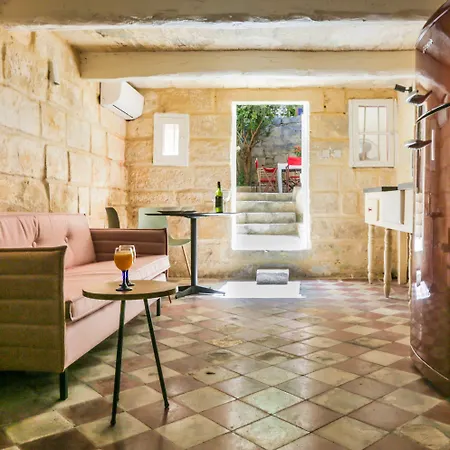 House Of Pomegranates By Holi