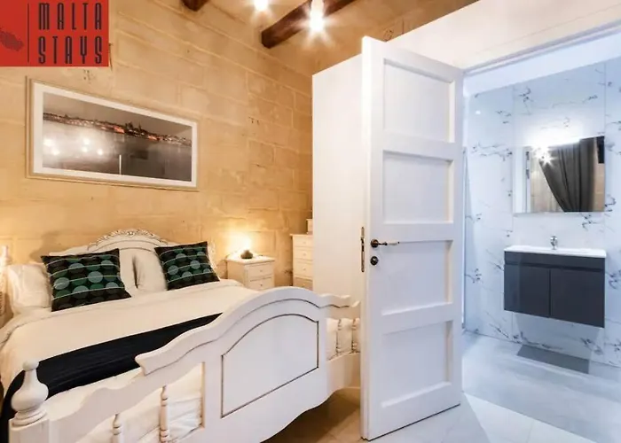 House Of Pomegranates By Holi