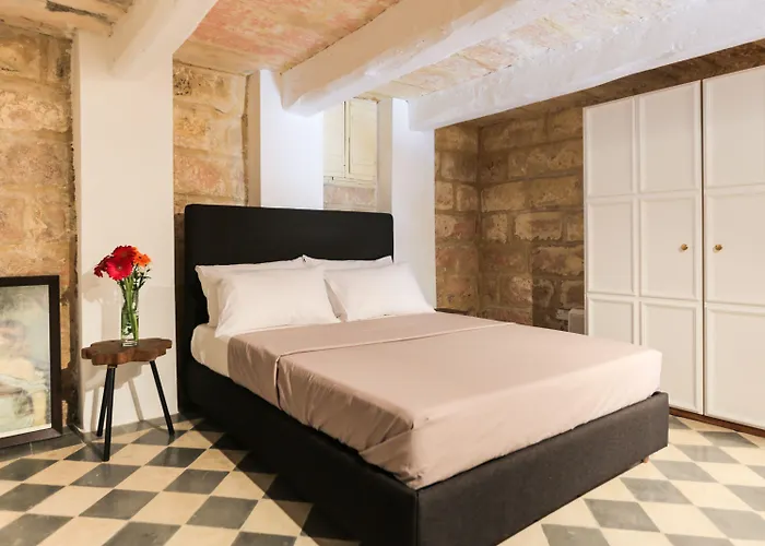 House Of Pomegranates By Holi 4*