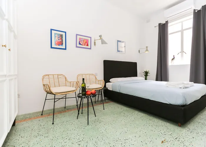 House Of Pomegranates By Holi