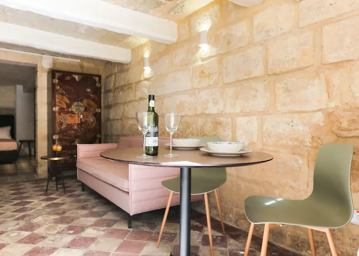 House Of Pomegranates By Holi Maison d'hôtes