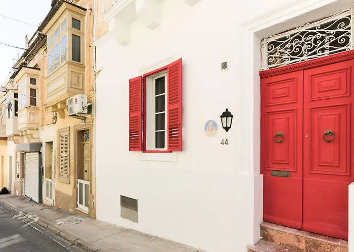 House Of Pomegranates By Holi