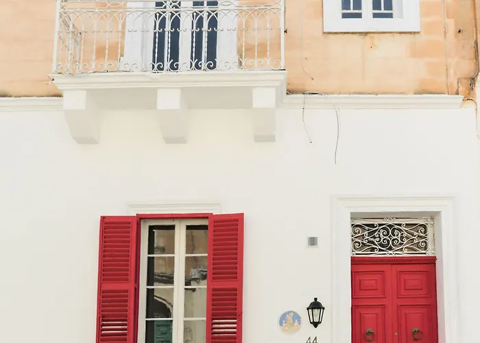 House Of Pomegranates By Holi Sliema