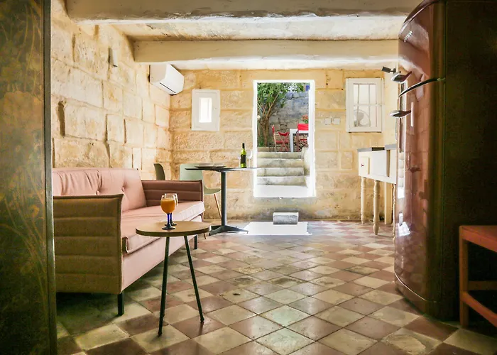 House Of Pomegranates By Holi