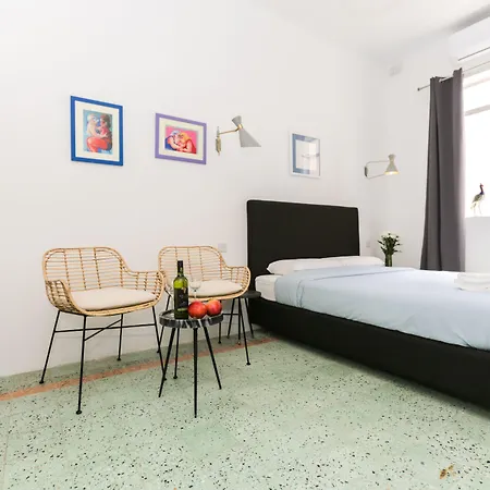 House Of Pomegranates By Holi