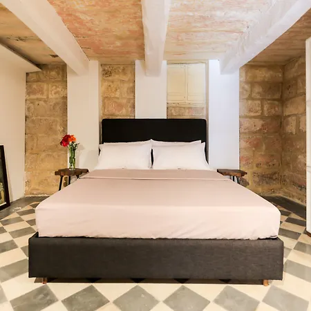 House Of Pomegranates By Holi