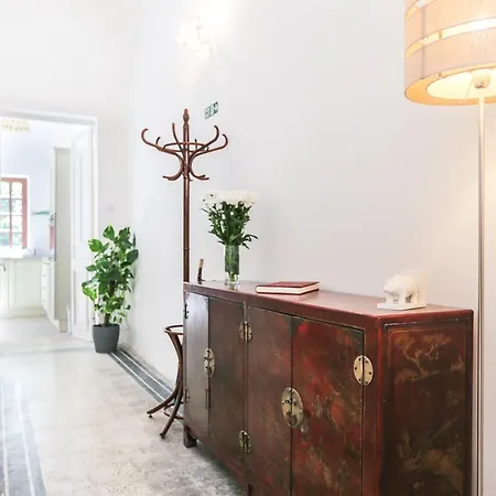 House Of Pomegranates By Holi Πανσιόν